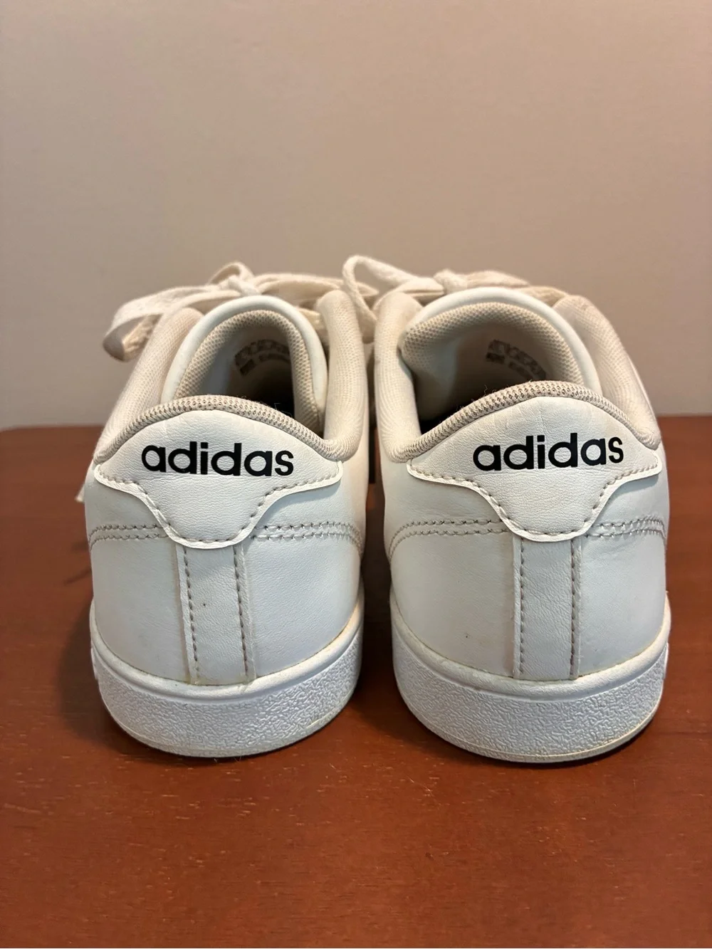 Adidas Baseline AW4299 Shoes Sneakers White w/ Black Stripes Men’s Size 6.5